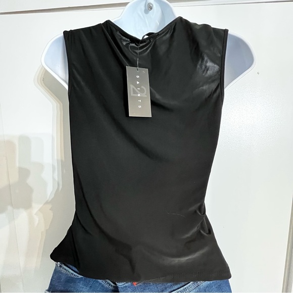 NWT 21 Saints junior black short sleeve top size juniors xl - Picture 2 of 4